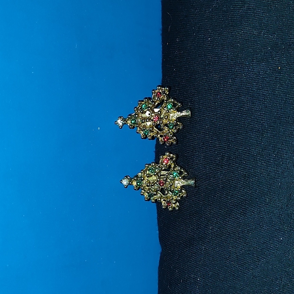 Vintage LIA Rhinestone Christmas Tree earrings clip on
